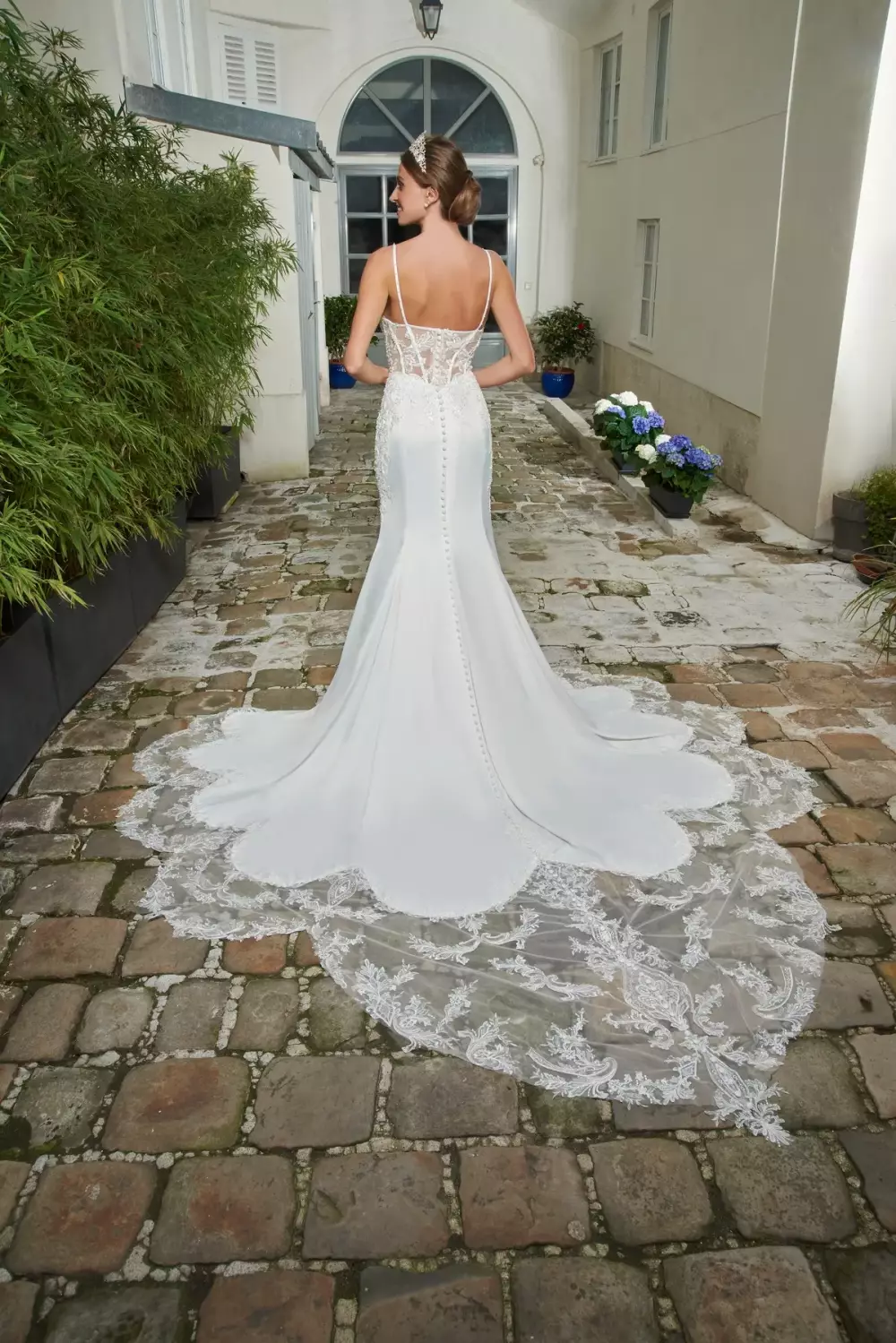 vanessa_ivoire_dos