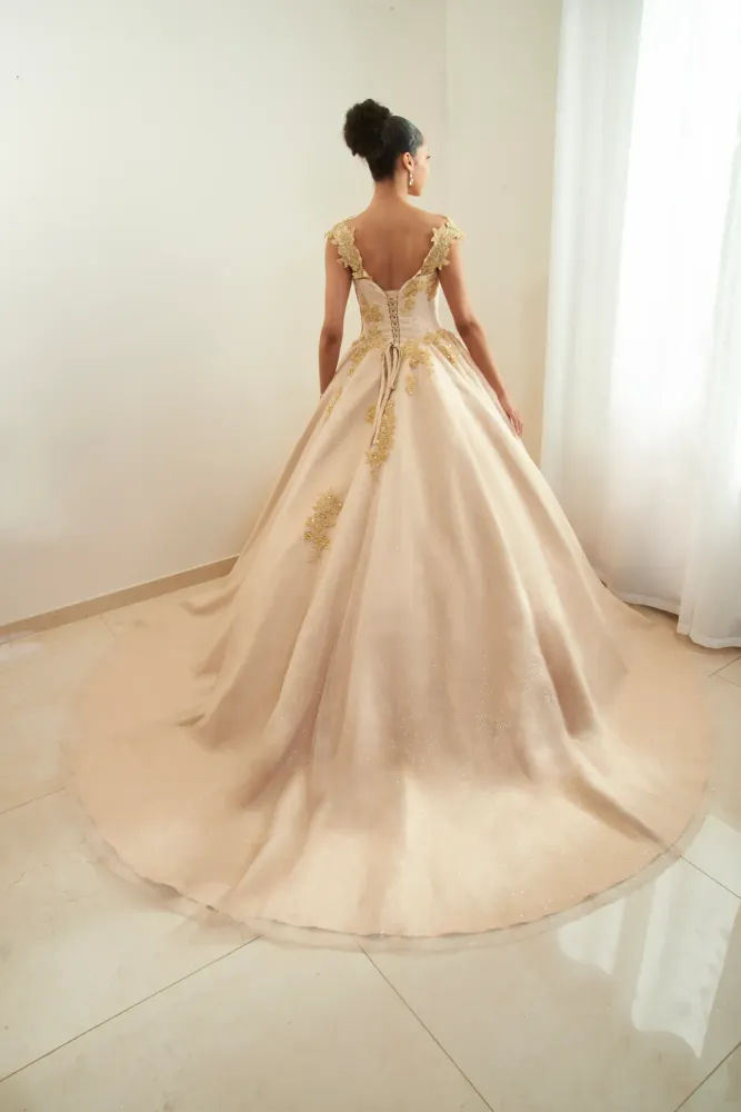 ADMIREE GOLD057